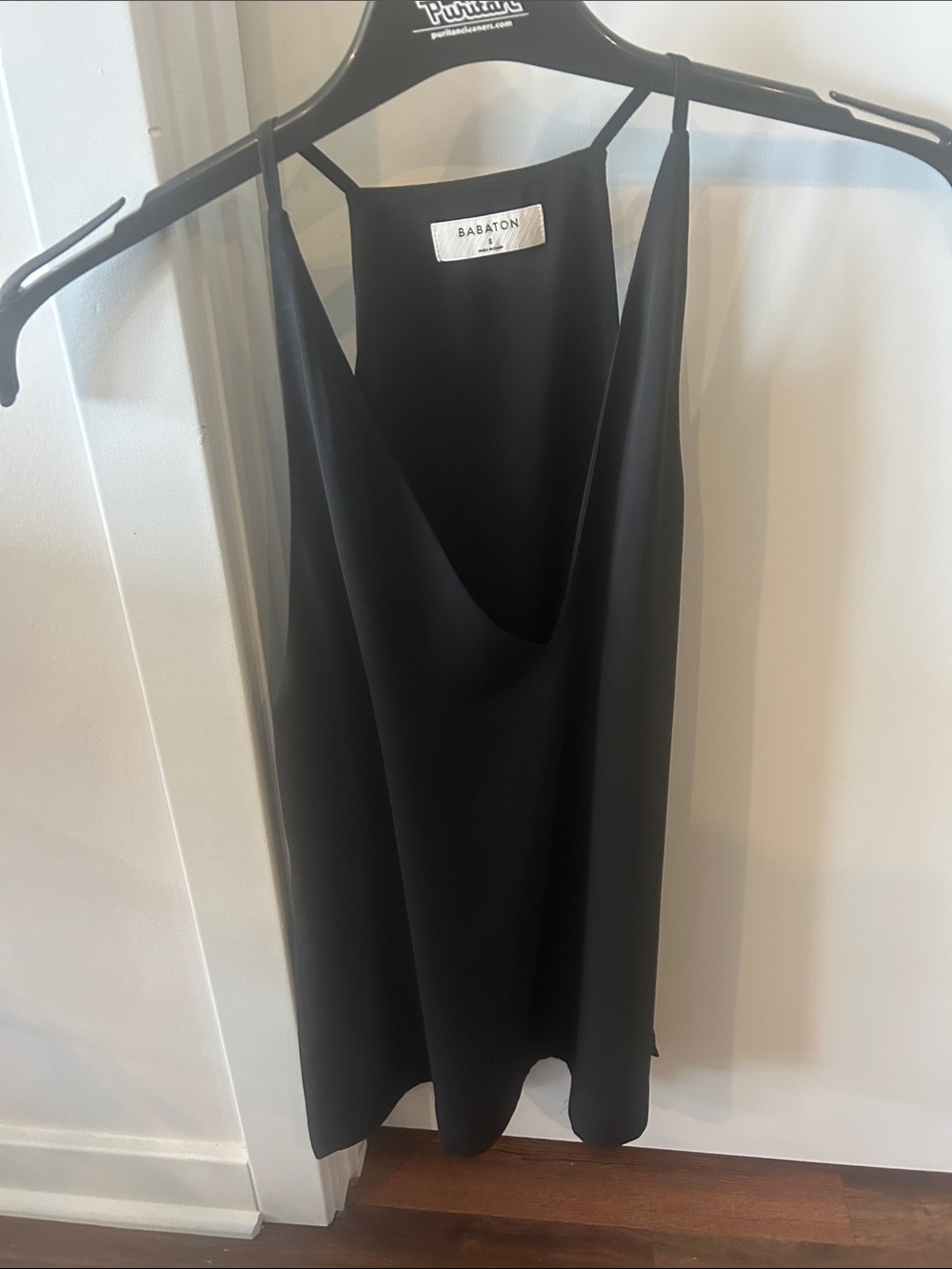 Like New Aritizia Babaton Everly Cami Tank Top, Black, size Small - Picture 2 of 7